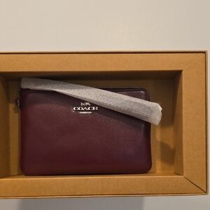 Coach Boxed Leather Corner Zip Wristlet Nwt